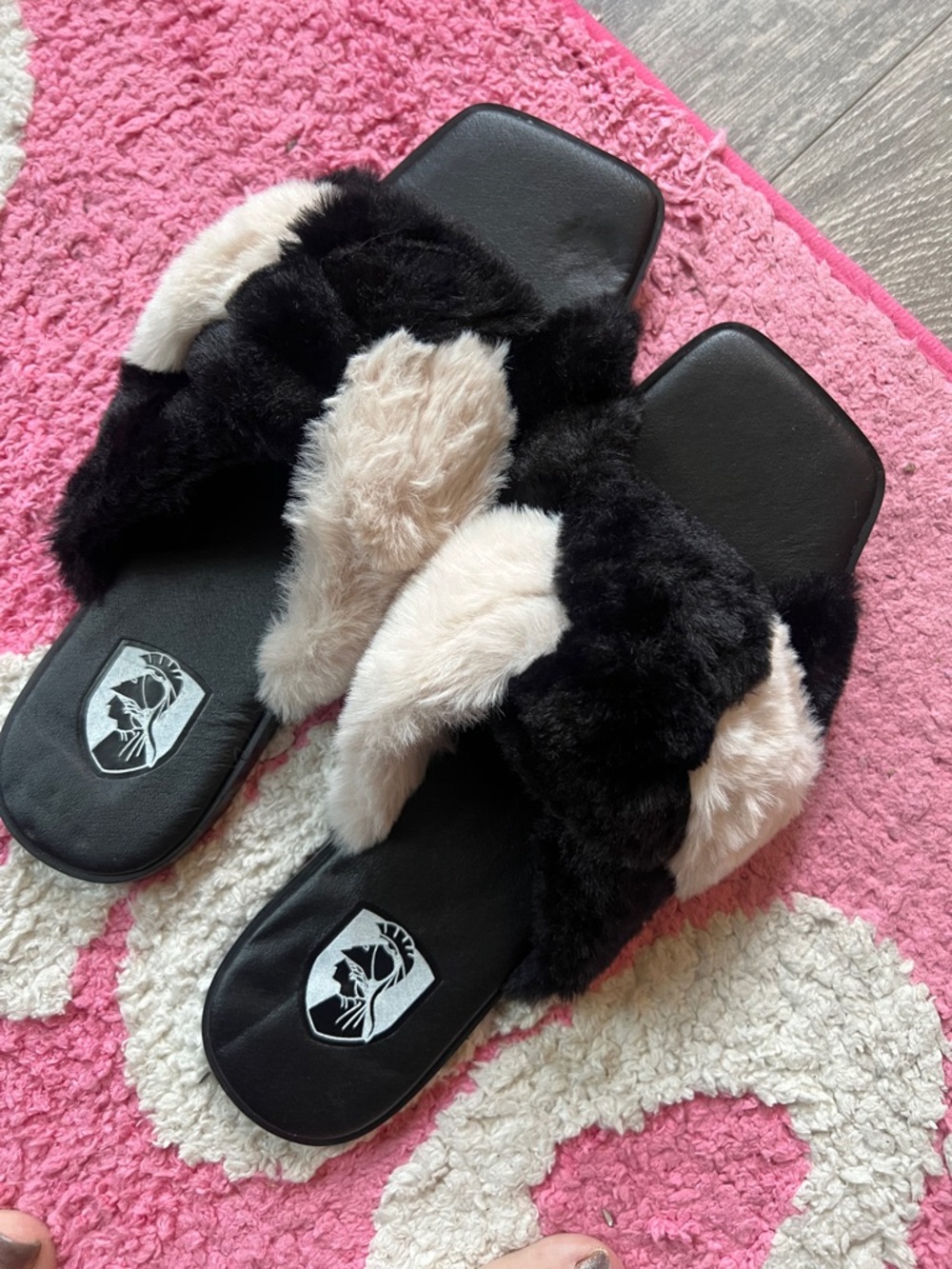 Faux Fur Slide Sandals - Black and Cream